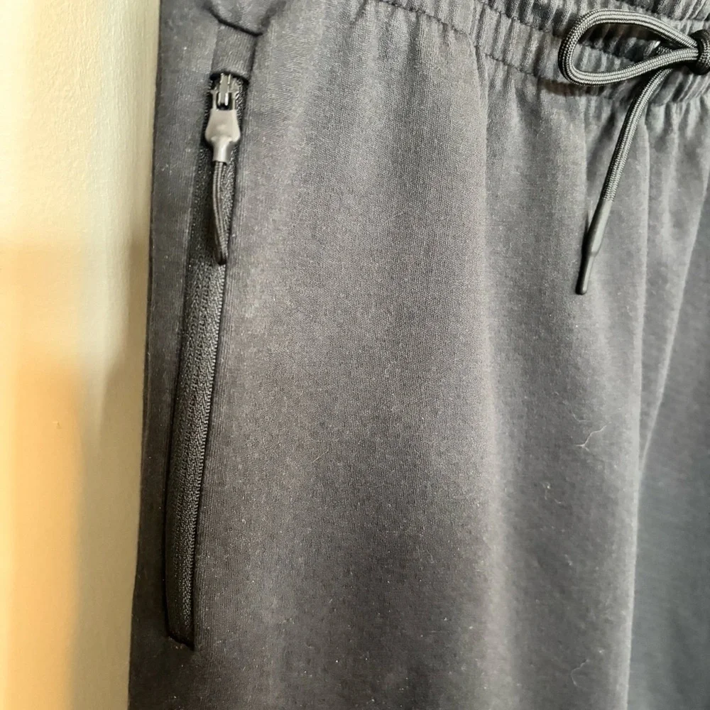 Adidas x Real Madrid Black Joggers - size XL​​